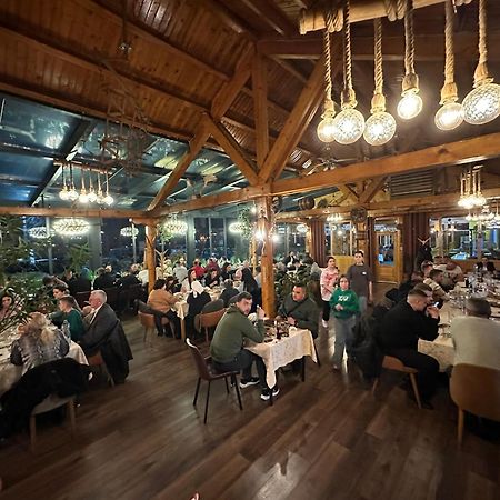 Hotel Antika Печ Екстер'єр фото