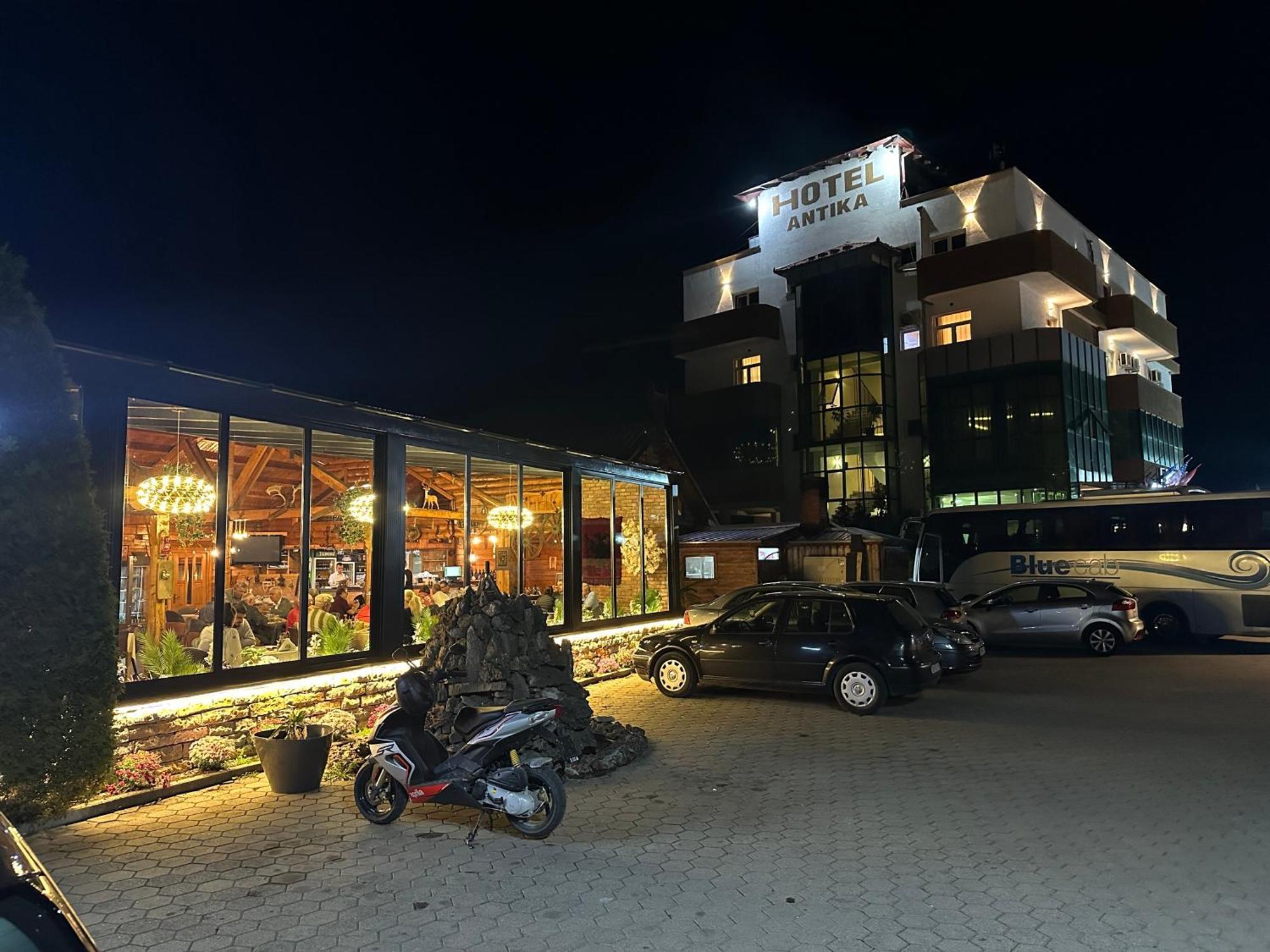 Hotel Antika Печ Екстер'єр фото
