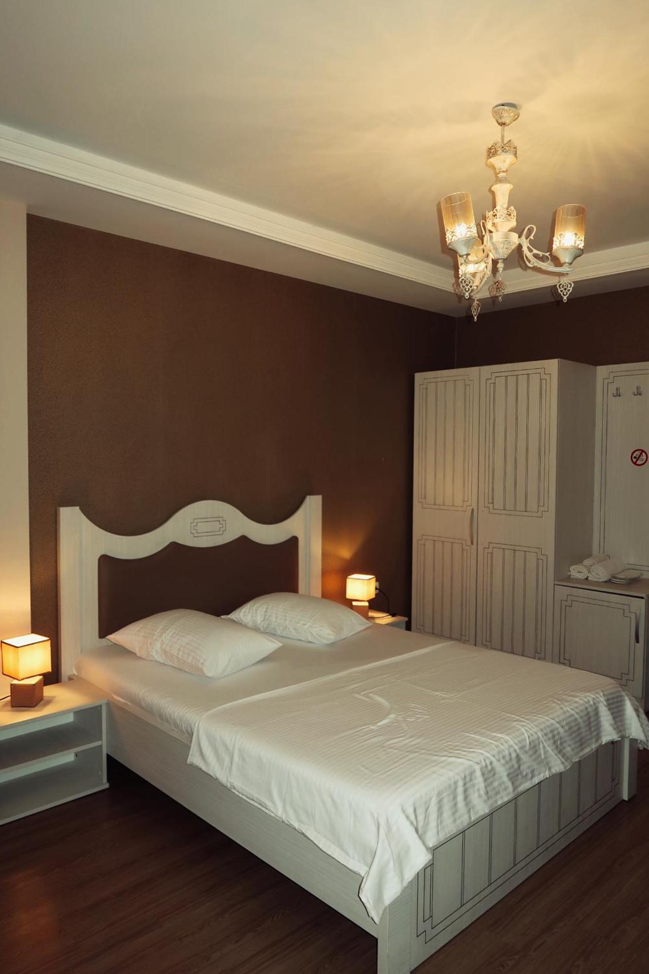 Hotel Antika Печ Екстер'єр фото