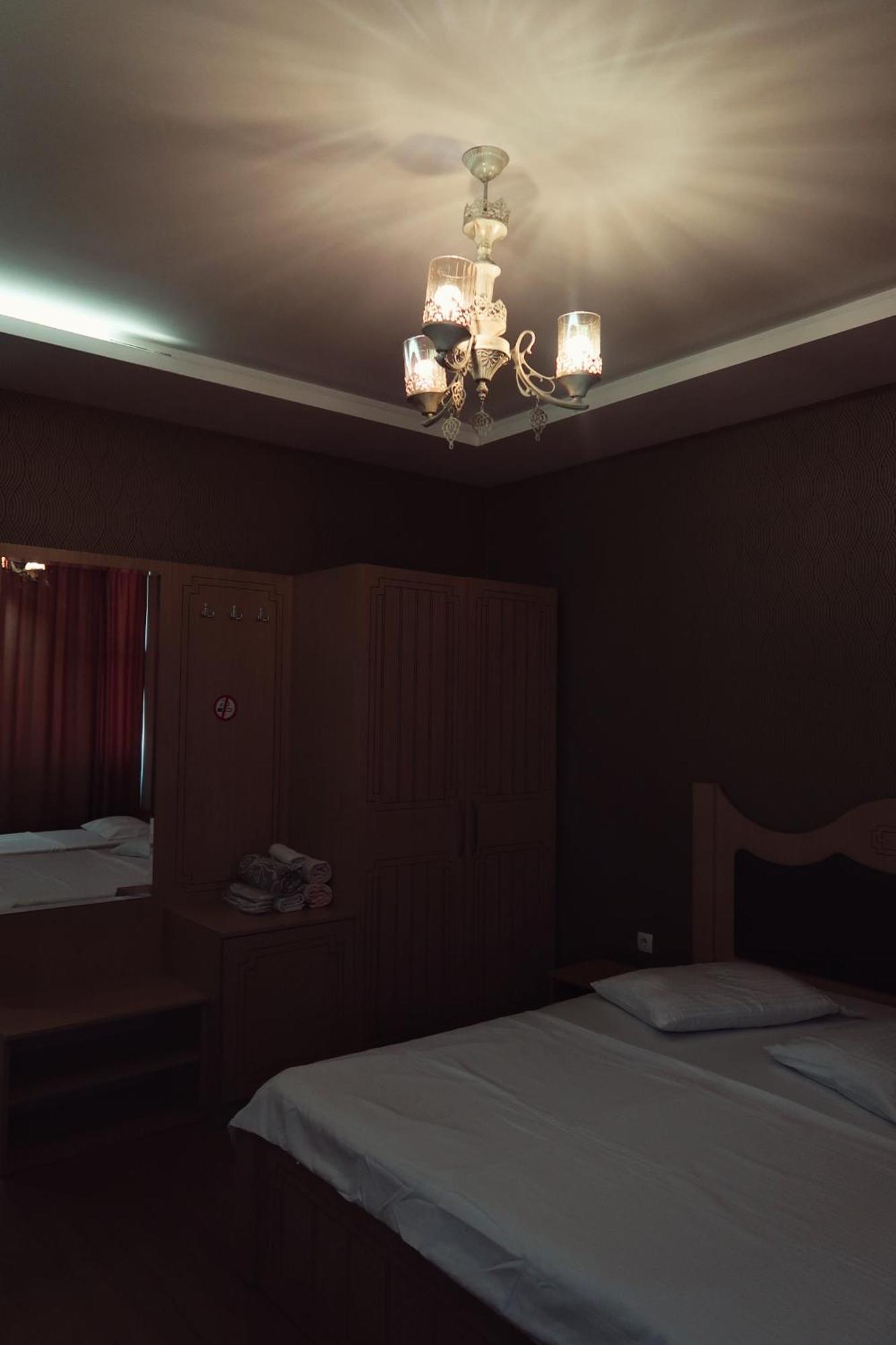 Hotel Antika Печ Екстер'єр фото