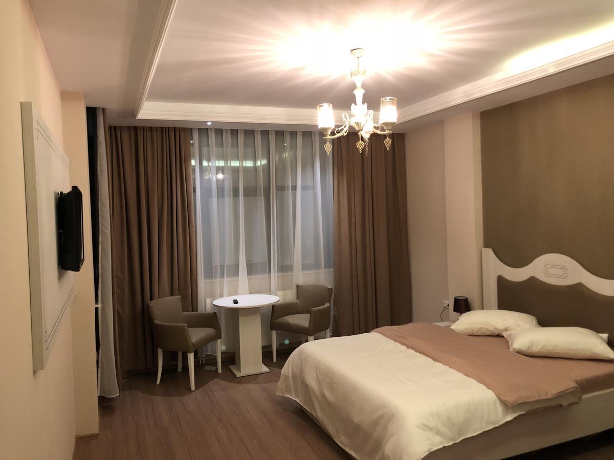 Hotel Antika Печ Екстер'єр фото